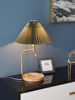 Nordic Uri Simple, Moderne Lampă de birou cu Incarcare Wireless Led E27 Cupru Cutat Birou Lumini Home Decor Dormitor Noptieră Studiu