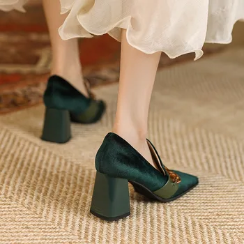 Asumer 2022 Calitate De Top De Catifea Singur Pantofi Femei Pompe Lanț Square Toe Slip Pe Tocuri Înalte De Vin Roșu De Partid Pantofi De Nunta Lady